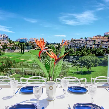 1166 Modern Luxury With Panoramic Golf Views Villa