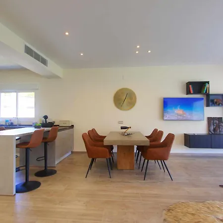 1166 Modern Luxury With Panoramic Golf Views Villa *